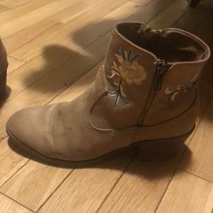 Rock and Candy by Zigi booties